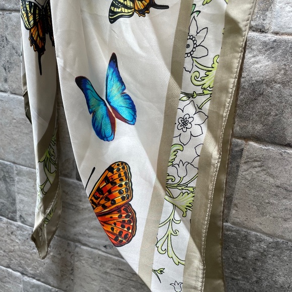 Anthropologie Accessories - ❤️ ANTHROPOLOGIE BUTTERFLY PRINTED HEAD SCARF PURSE SCARF NEW
